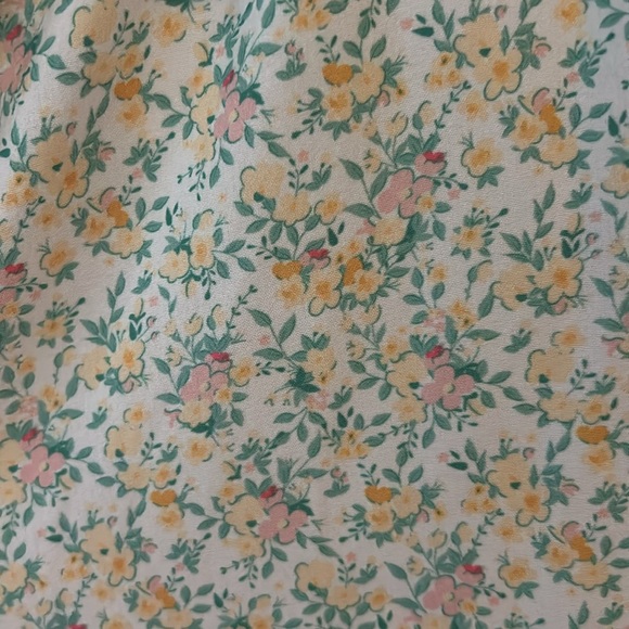 Sisters of the Tribe Floral Maxi Dress with Tie Front & Puff Sleeves | Size 12 - Picture 3 of 8